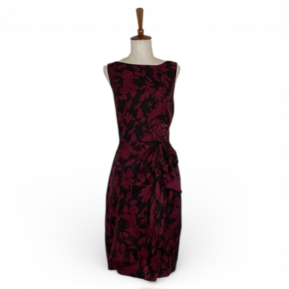 Adrianna Papell Floral Jacquard Dress 8 Crew Neck Sleeveless Classic Moody Chic